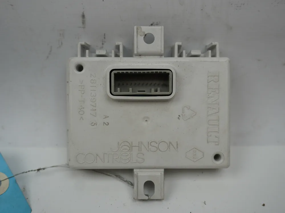 Module de navigation occasion RENAULT CLIO III Phase 2 - 1.5 DCI 75ch - Tout juste disponible