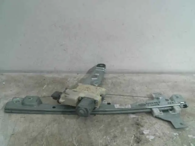 Remise - Mecanisme + moteur de leve-glace avant gauche Peugeot 5008 I 9221FF